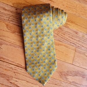 Brooks Brothers Makers and Merchants Yellow Gold Blue Paisley Woven 59"